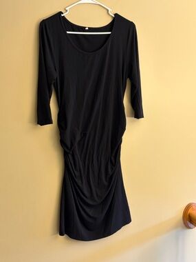 Classic Black Women's Scoop Neck Ruched Dress - maternity